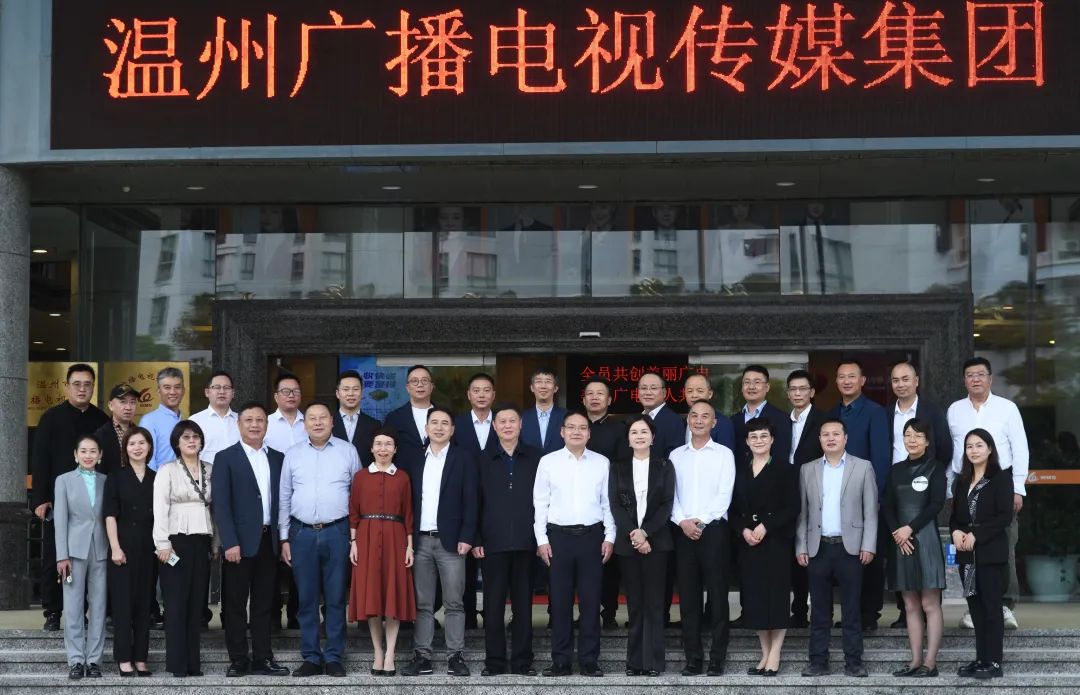 a0d4f8fba4ccf9d827ac055b2e92caf8.jpg a0d4f8fba4ccf9d827ac055b2e92caf8.jpg