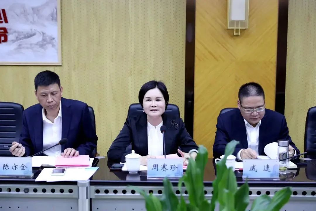 245293b27c31f5685897f3fc9aaaf032.jpg 245293b27c31f5685897f3fc9aaaf032.jpg