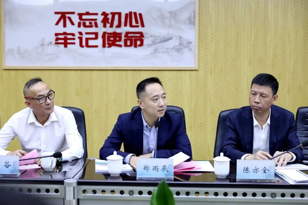 905f8112479c21e692864f8e1144c590.jpg 905f8112479c21e692864f8e1144c590.jpg